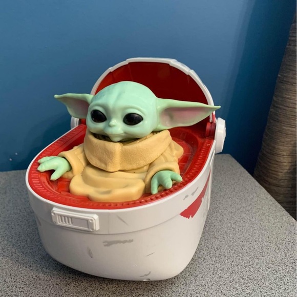 Star Wars Grogu and Hover Pram Toy - Picture 3 of 5